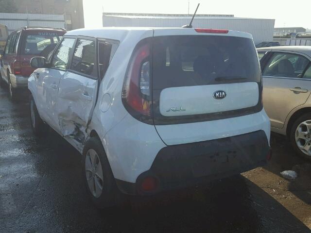 KNDJN2A29G7390714 - 2016 KIA SOUL WHITE photo 3