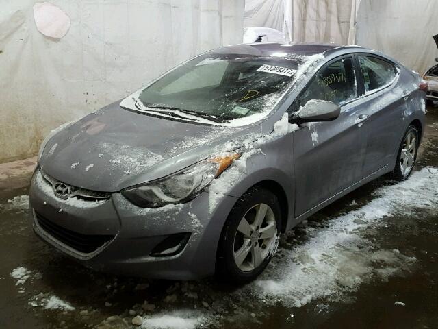 KMHDH4AE8DU722841 - 2013 HYUNDAI ELANTRA GL GRAY photo 2