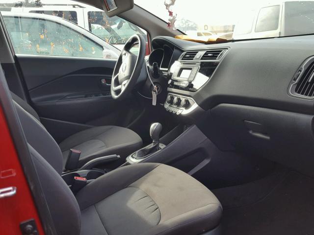 KNADM4A30H6026481 - 2017 KIA RIO LX Կարմիր լուսանկար 5