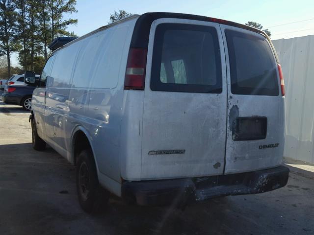 1GCGG25V341185820 - 2004 CHEVROLET EXPRESS G2 WHITE photo 3