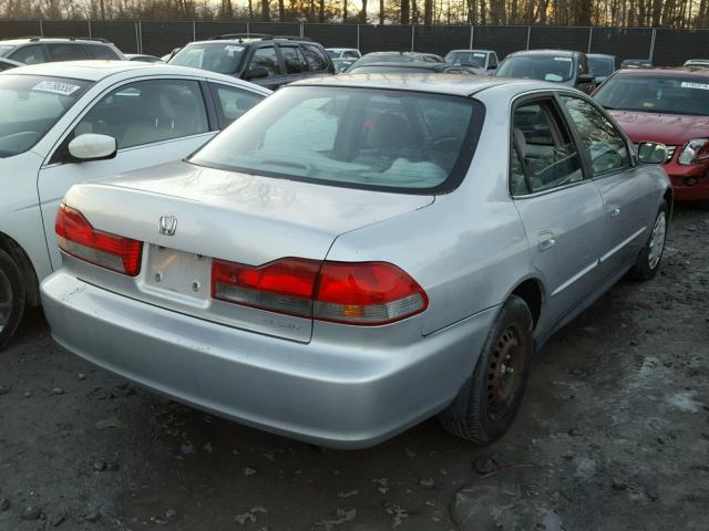 1HGCG564X1A034248 - 2001 HONDA ACCORD LX SILVER photo 4