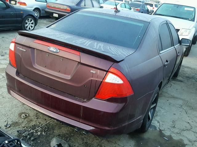 3FAHP0HA9BR273703 - 2011 FORD FUSION SE BURGUNDY photo 4