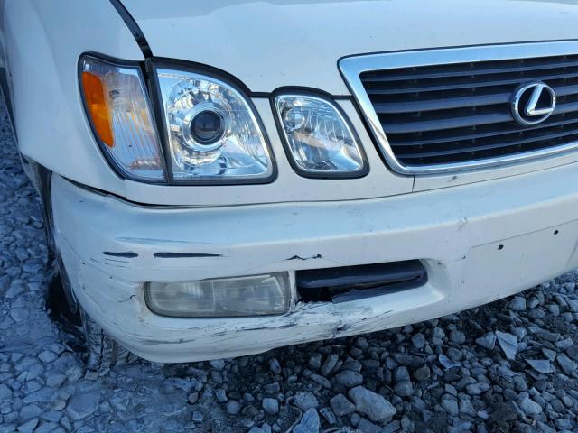 JT6HT00W3X0060161 - 1999 LEXUS LX470 WHITE photo 9