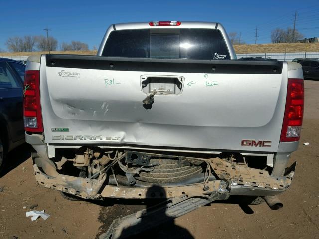 3GTXKWE24AG298345 - 2010 GMC SIERRA K15 SILVER photo 9