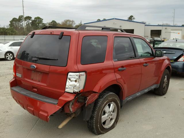 1FMCU0D72BKA83264 - 2011 FORD ESCAPE XLT RED photo 4