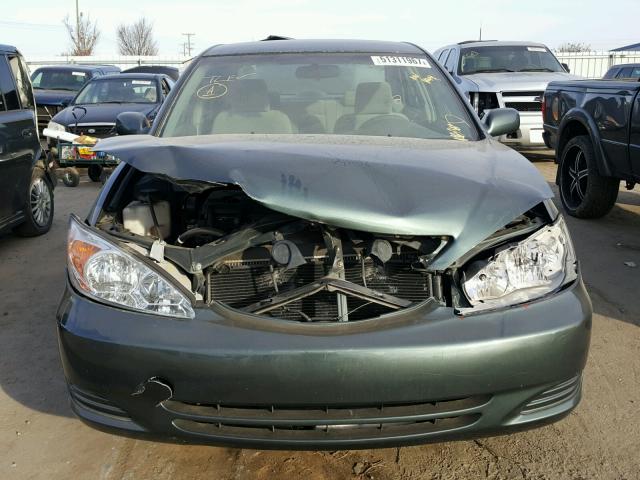 4T1BE32K73U718258 - 2003 TOYOTA CAMRY LE GREEN photo 9