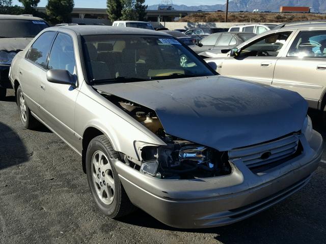 JT2BF22K5V0077383 - 1997 TOYOTA CAMRY LE GRAY photo 1