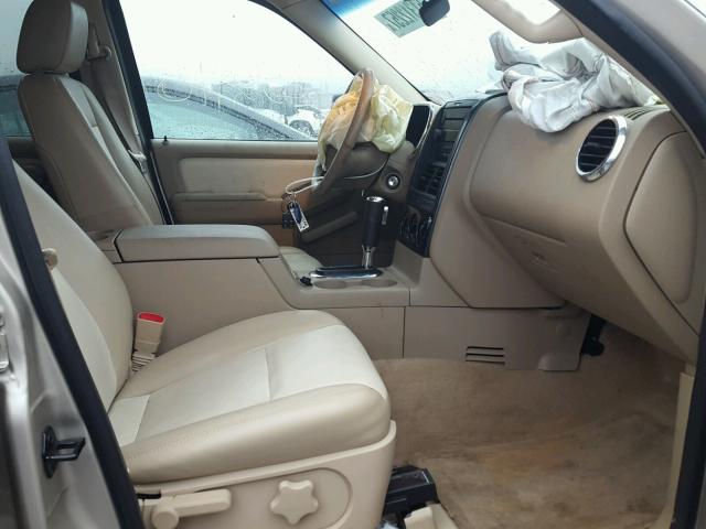 1FMEU63E67UB71676 - 2007 FORD EXPLORER X BEIGE photo 5