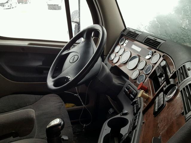 1FUJGLDRX9LAL4285 - 2009 FREIGHTLINER CASCADIA 1 WHITE photo 9