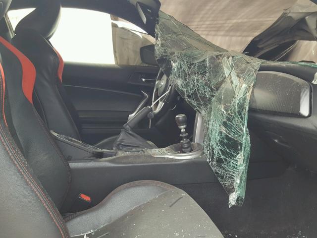 JF1ZNAA18D1720125 - 2013 TOYOTA SCION FR-S თეთრი ფოტო 5