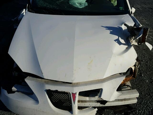 2G2WS522741374068 - 2004 PONTIAC GRAND PRIX WHITE photo 7