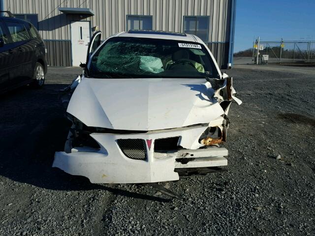 2G2WS522741374068 - 2004 PONTIAC GRAND PRIX WHITE photo 9