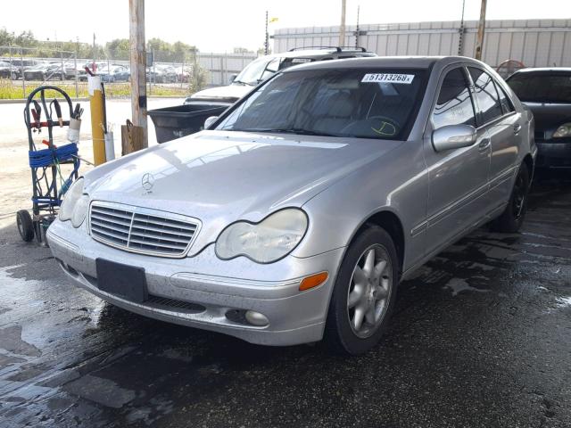 WDBRF64J21F038113 - 2001 MERCEDES-BENZ C SILVER photo 2