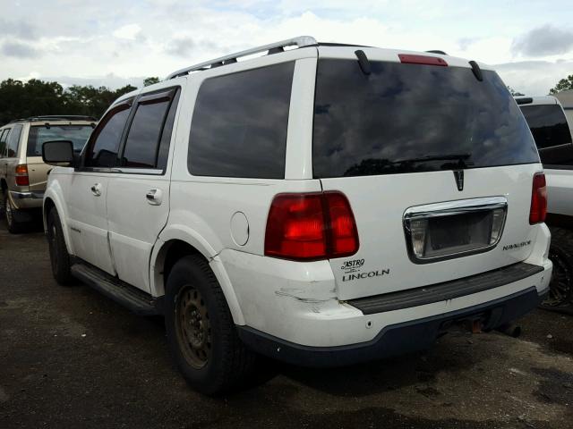 5LMFU27565LJ10738 - 2005 LINCOLN NAVIGATOR Biały zdjęcie 3