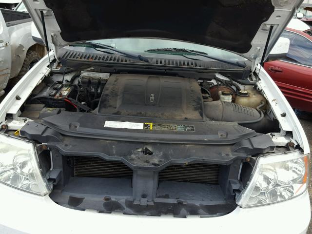 5LMFU27565LJ10738 - 2005 LINCOLN NAVIGATOR Biały zdjęcie 7