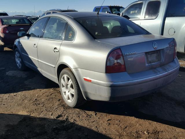 WVWTH63B03P052102 - 2003 VOLKSWAGEN PASSAT GLX SILVER photo 3