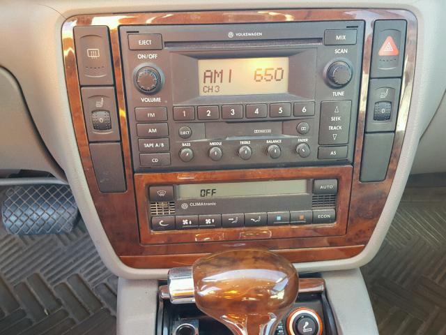 WVWTH63B03P052102 - 2003 VOLKSWAGEN PASSAT GLX SILVER photo 9