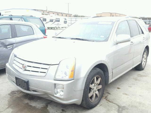 1GYEE637X60153748 - 2006 CADILLAC SRX SILVER photo 2