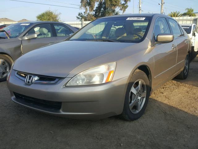 JHMCN36445C015969 - 2005 HONDA ACCORD HYB GOLD photo 2