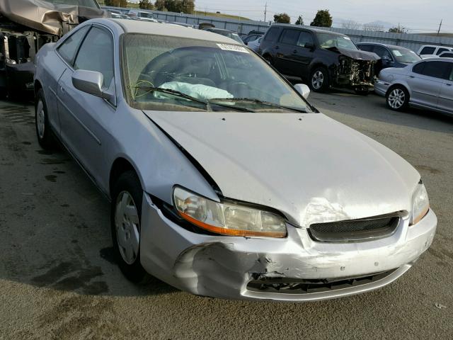 1HGCG22451A016051 - 2001 HONDA ACCORD LX SILVER photo 1