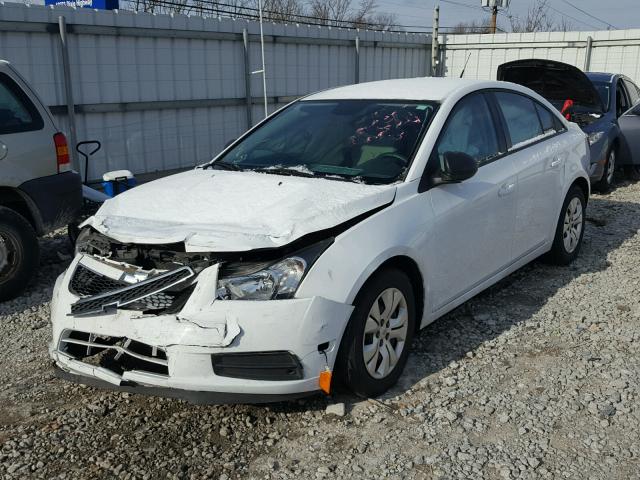 1G1PA5SH3D7268445 - 2013 CHEVROLET CRUZE LS WHITE photo 2