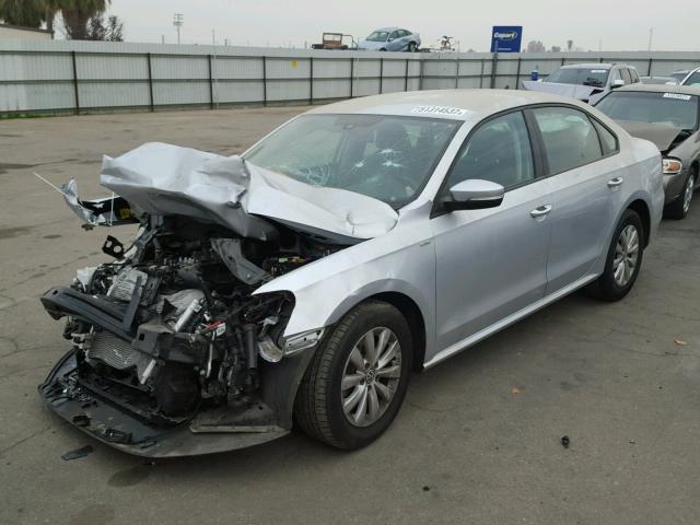 1VWAT7A3XFC053466 - 2015 VOLKSWAGEN PASSAT S SILVER photo 2