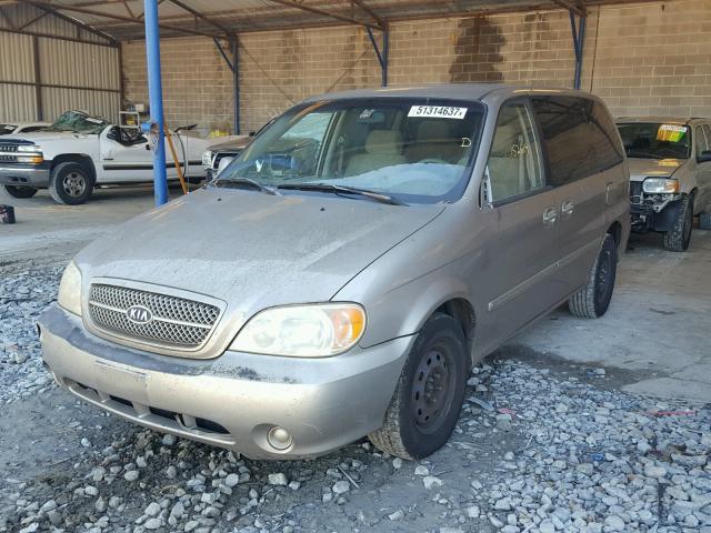 KNDUP131946534009 - 2004 KIA SEDONA EX GOLD photo 2