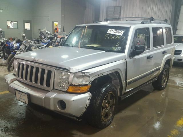 1J8HG48KX6C197304 - 2006 JEEP COMMANDER ვერცხლისფერი ფოტო 2