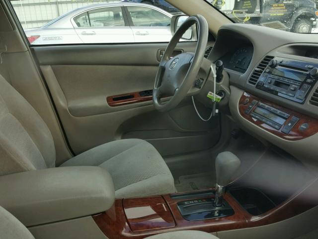4T1BE30K64U292485 - 2004 TOYOTA CAMRY LE 金色 照片 5