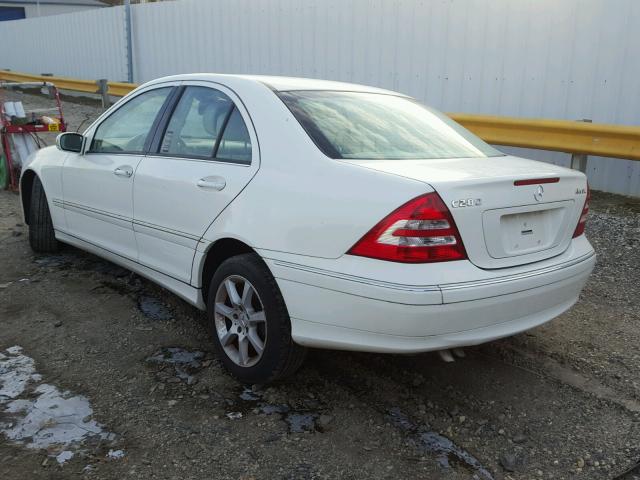 WDBRF92H47F924489 - 2007 MERCEDES-BENZ C 280 4MAT WHITE photo 3