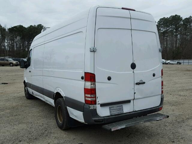 WD3PF4CC4B5504156 - 2011 MERCEDES-BENZ SPRINTER 3 WHITE photo 3