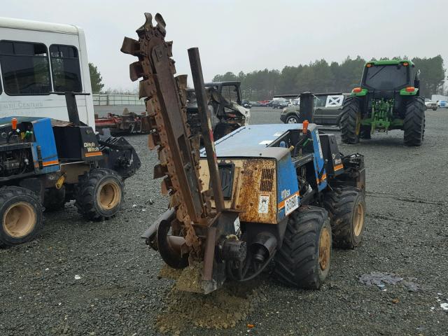 4T0175 - 2000 DITCH WITCH 400SX BLUE photo 2