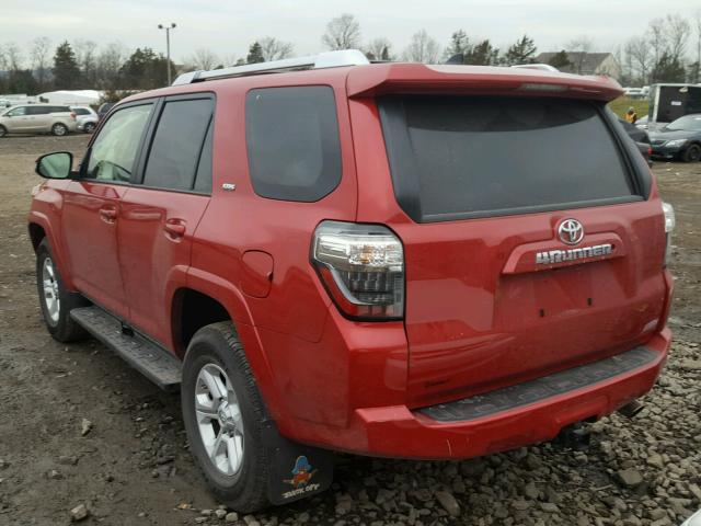 JTEBU5JR9G5288259 - 2016 TOYOTA 4RUNNER SR RED photo 3