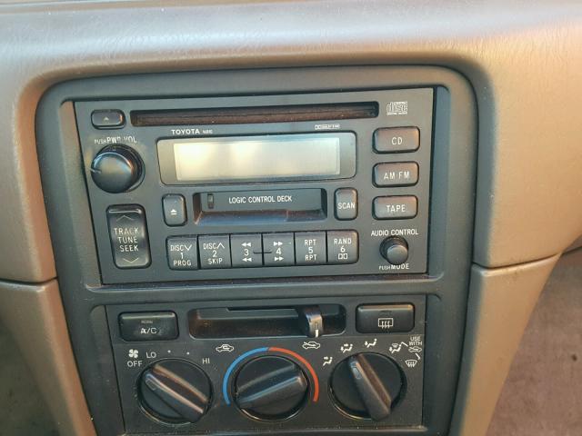 JT2BG22K5X0304586 - 1999 TOYOTA CAMRY LE ოქროსფერი ფოტო 9