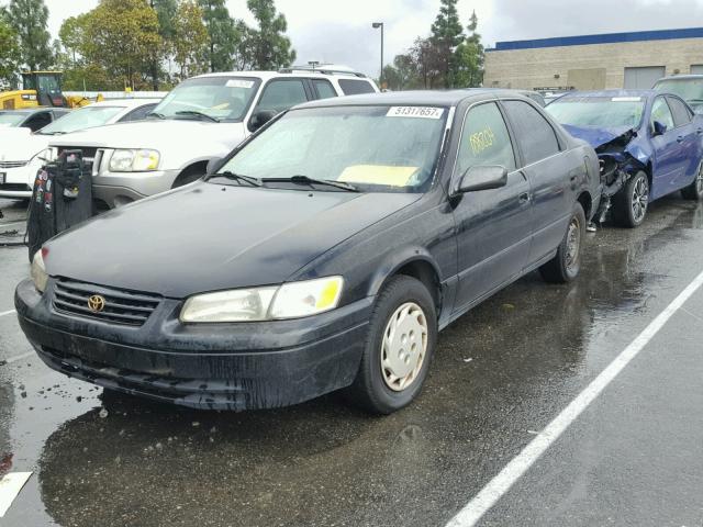JT2BG22K6V0028030 - 1997 TOYOTA CAMRY LE შავი ფოტო 2