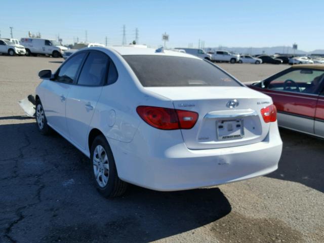 KMHDU4AD0AU063443 - 2010 HYUNDAI ELANTRA BL WHITE photo 3