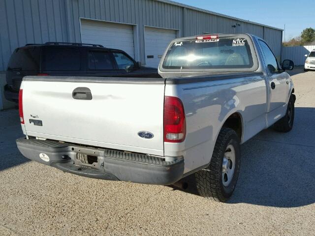 2FTRF17224CA95565 - 2004 FORD F-150 HERI SILVER photo 4