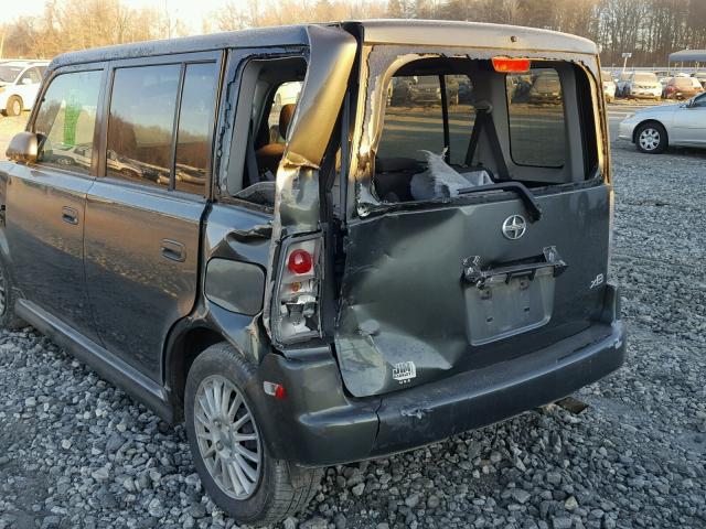 JTLKT324954016204 - 2005 TOYOTA SCION XB GRAY photo 9