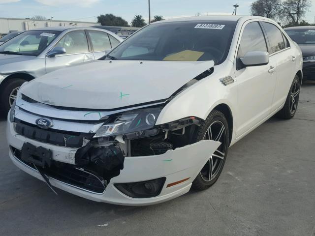 3FAHP0HA1AR404962 - 2010 FORD FUSION SE WHITE photo 2