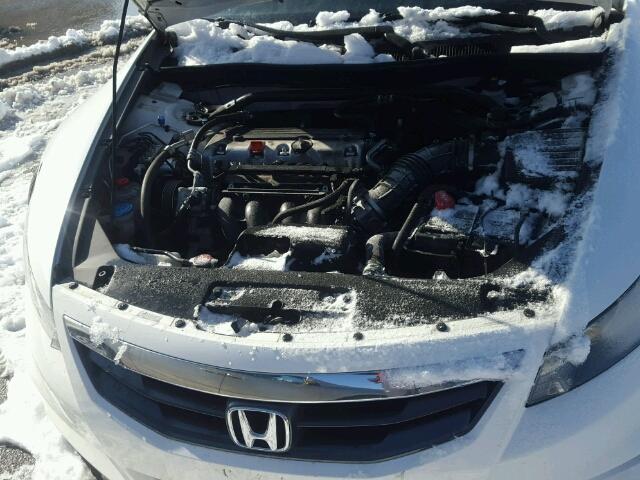 1HGCS1B36BA013676 - 2011 HONDA ACCORD LX- WHITE photo 7