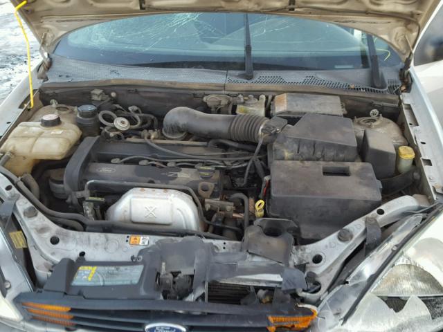 1FAFP34382W283586 - 2002 FORD FOCUS SE SILVER photo 7