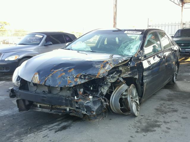 4T1BF1FK5HU366638 - 2017 TOYOTA CAMRY SE 黑色 照片 2