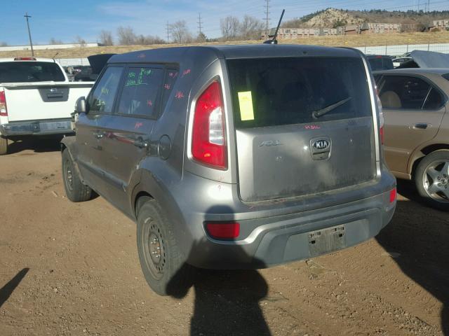 KNDJT2A56D7599212 - 2013 KIA SOUL GRAY photo 3