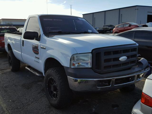 1FTSF21P06EB83023 - 2006 FORD F250 SUPER WHITE photo 1