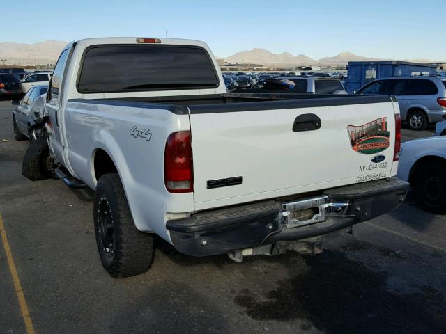 1FTSF21P06EB83023 - 2006 FORD F250 SUPER WHITE photo 3