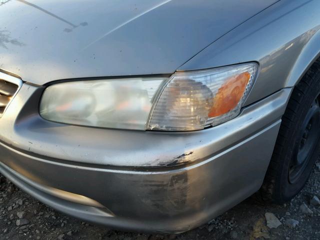 4T1BG22K01U059294 - 2001 TOYOTA CAMRY CE TAN photo 9