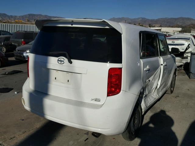 JTLKE50E381019977 - 2008 TOYOTA SCION XB WHITE photo 4