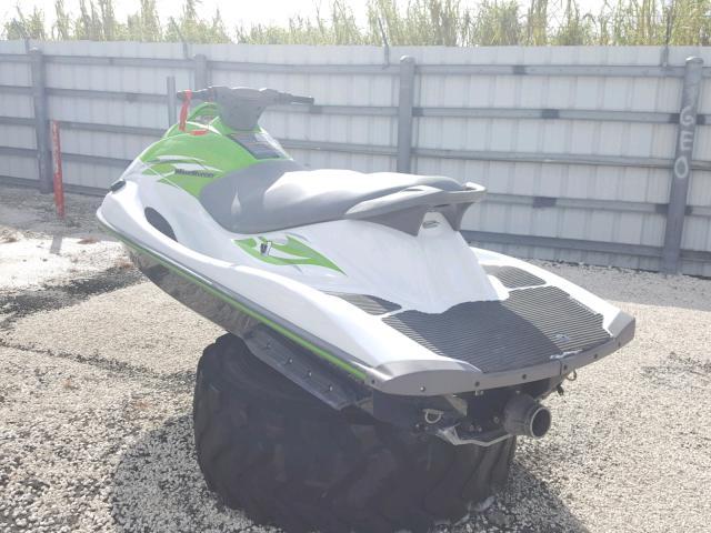 YAMA2458C616 - 2016 YAMAHA WAVERUNNER GREEN photo 3