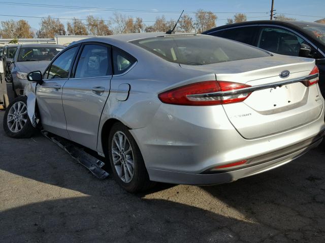 3FA6P0HD3HR380109 - 2017 FORD FUSION SE SILVER photo 3