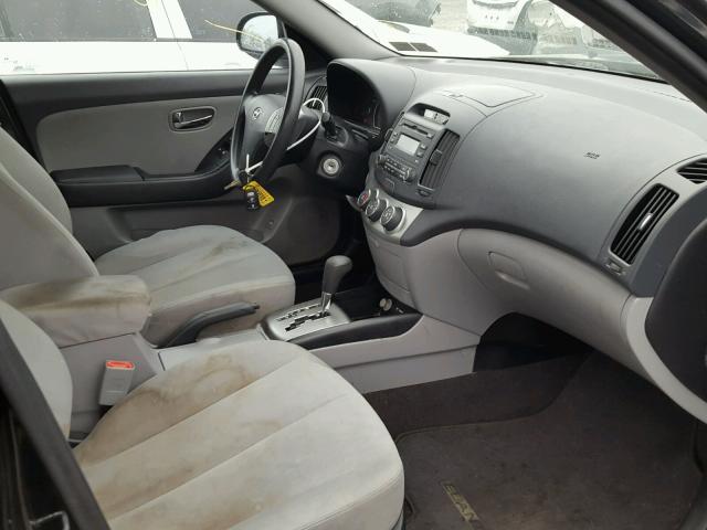 KMHDU4AD0AU876586 - 2010 HYUNDAI ELANTRA BL BLACK photo 5